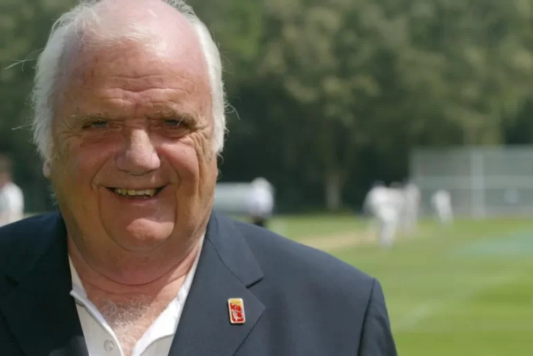 Robin Marlar former Sussex captain and Sunday Times correspondent dies