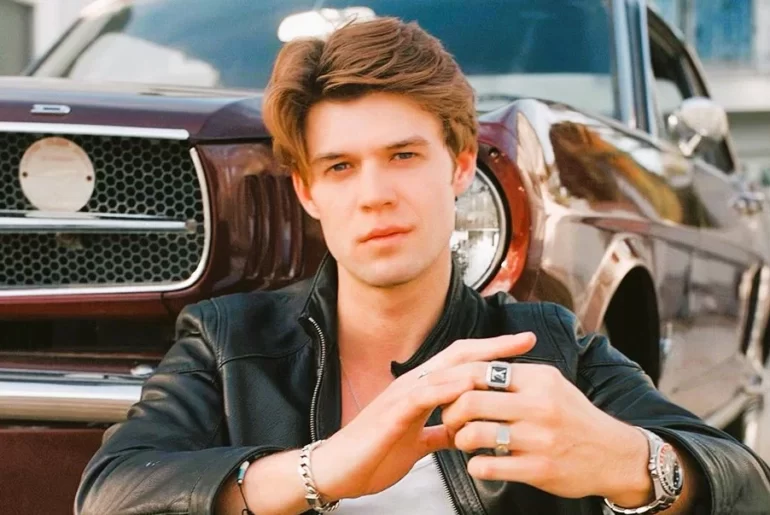 Colin Ford