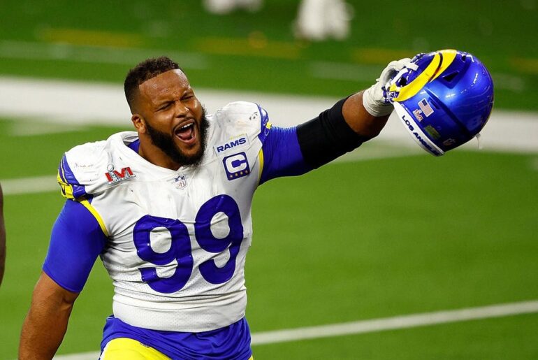 aaron-donald-contract-salary-and-net-worth-explored