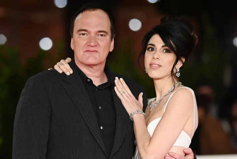 Quentin Tarantino Daniella gives birth 21