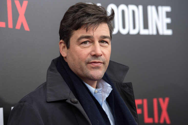 Kyle Chandler siblings