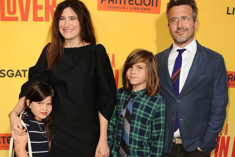 kathryn hahn family 1 751aa99a33a4469a9d242ab46d4dddb6 1