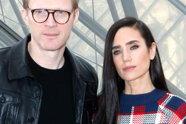 rs 1200x1200 210608042859 1200 Jennifer Connelly Paul Bettany 060821