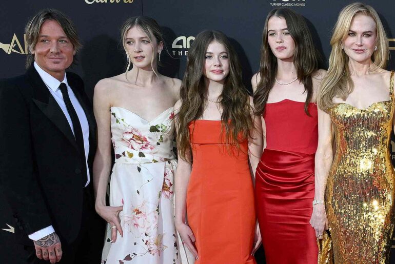 Nicole Kidman and Keith Urban Pose with Teenage Daughters Sunday and Faith at Her AFI Tribute